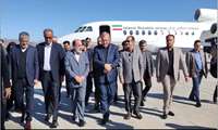 دکتر بهرام عین اللهی وزیر بهداشت، درمان و آموزش پزشکی به همراه شماری از معاونین و مسئولان این وزارت، جهت بازدید از پروژه های بهداشتی و درمانی و افتتاح چندین پروژه به مناسبت سالگرد پیروزی انقلاب شکوهمند اسلامی، وارد فرودگاه بین المللی زاهدان شد.